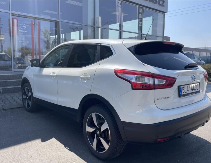 Nissan Qashqai SUV / Terénní 1,2 l 85 kw