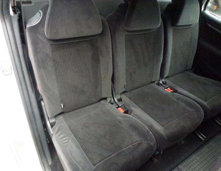 Citroën Grand C4 Picasso 23