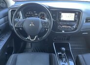 Mitsubishi Outlander SUV / Terénní 2,3 l 110 kw
