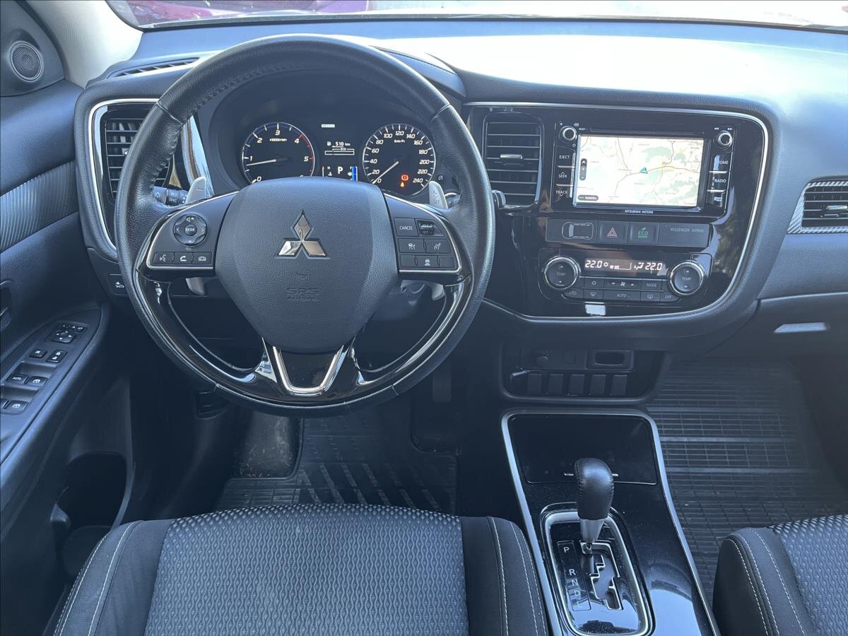 Mitsubishi Outlander SUV / Terénní 2,3 l 110 kw