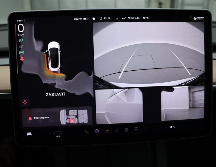 Tesla Model 3 Sedan 0,0 366 kw