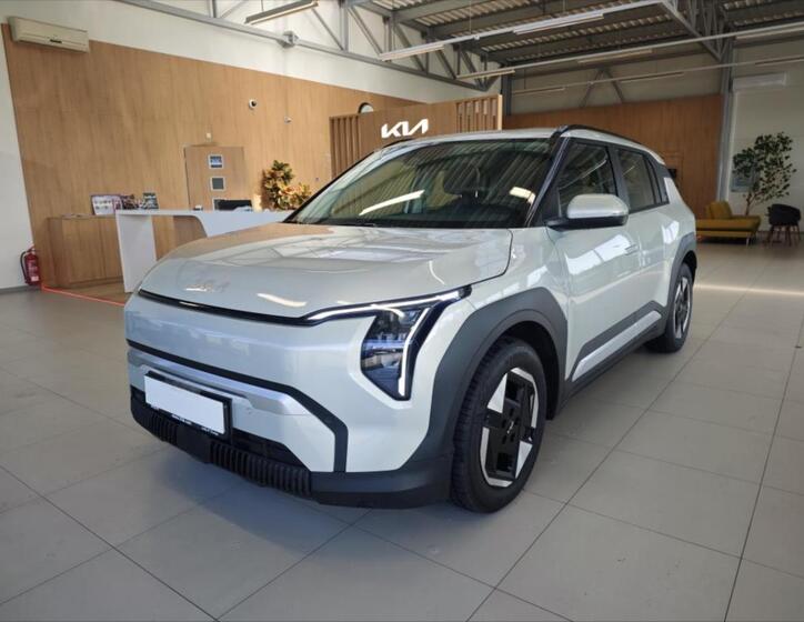 KIA EV3 1