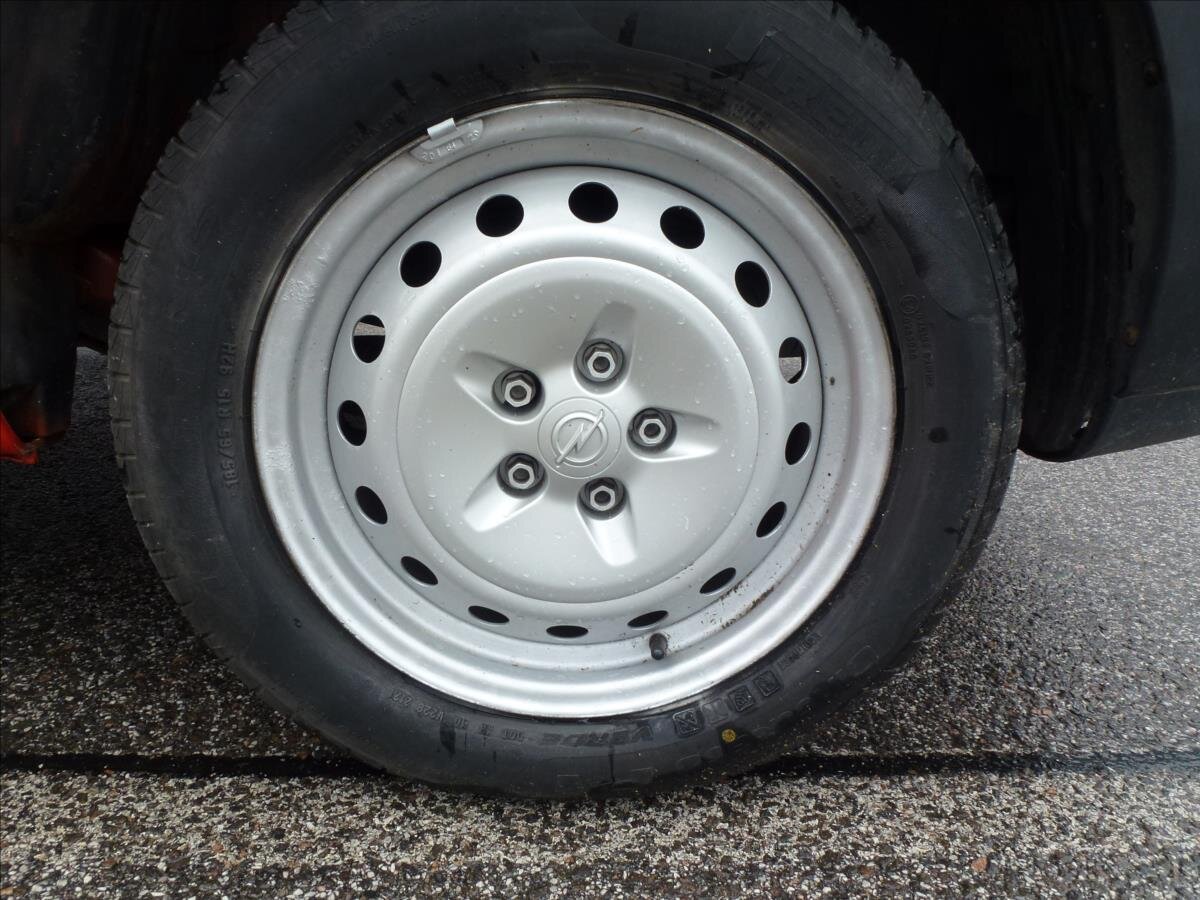 Opel Combo Skříň 1,2 l 66 kw