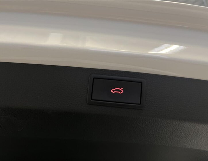 Škoda Karoq SUV / Terénní 1,5 l 110 kw