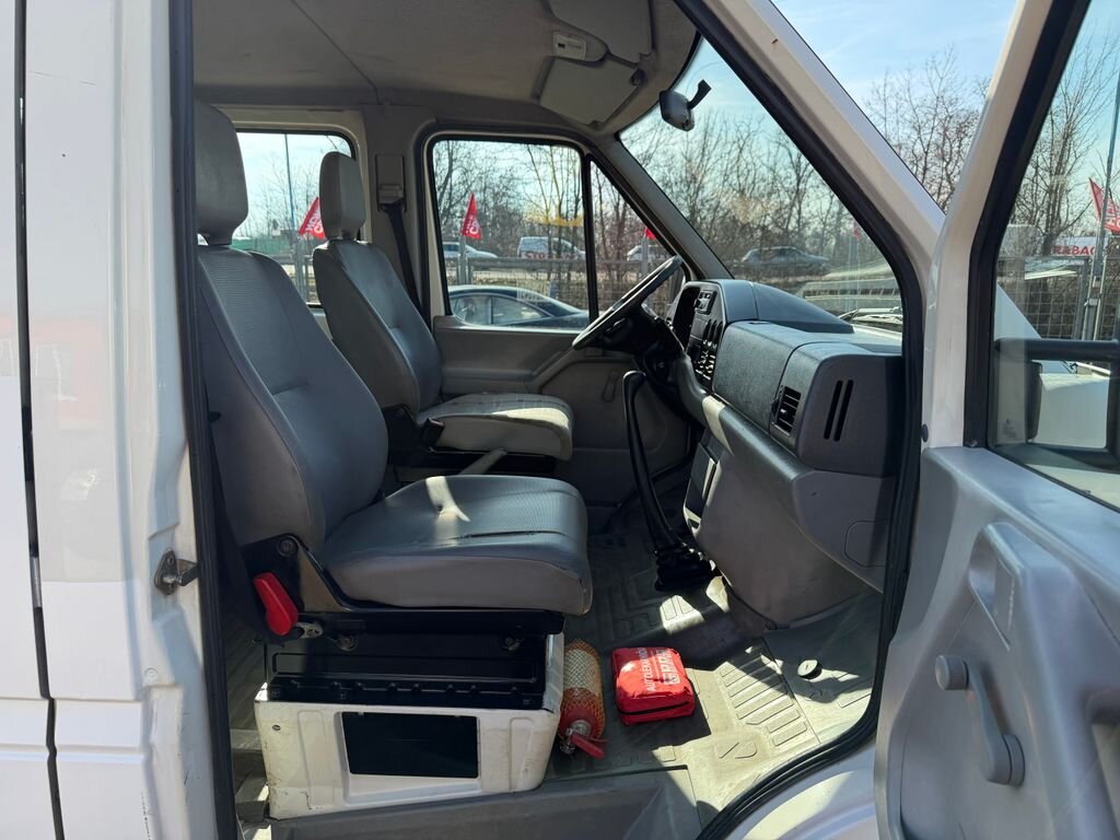 Volkswagen LT Skříň 2,5 l 70 kw