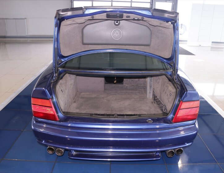 BMW Řada 8 Kupé 5,6 l 280 kw