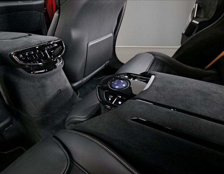 Ferrari Purosangue SUV / Terénní 6,5 l 529 kw