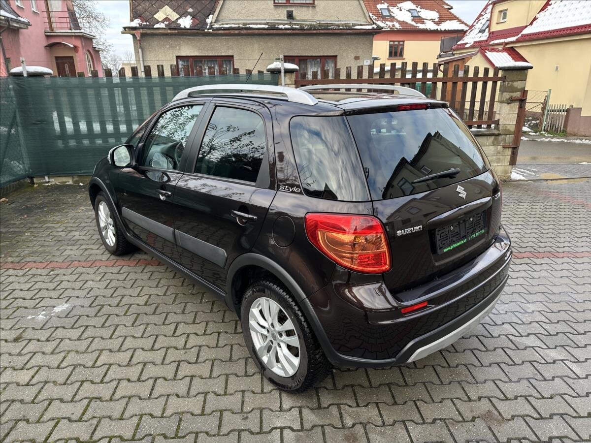 Suzuki SX4