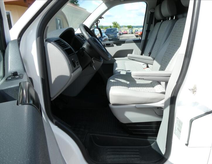 Volkswagen Transporter 19