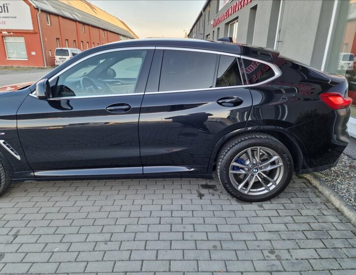 BMW X4 SUV / Terénní 3,0 l 210 kw