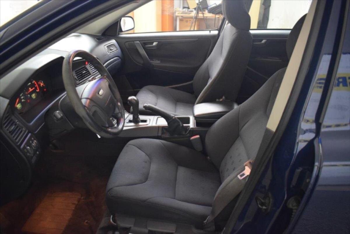 Volvo V70 Kombi 2,4 l 125 kw