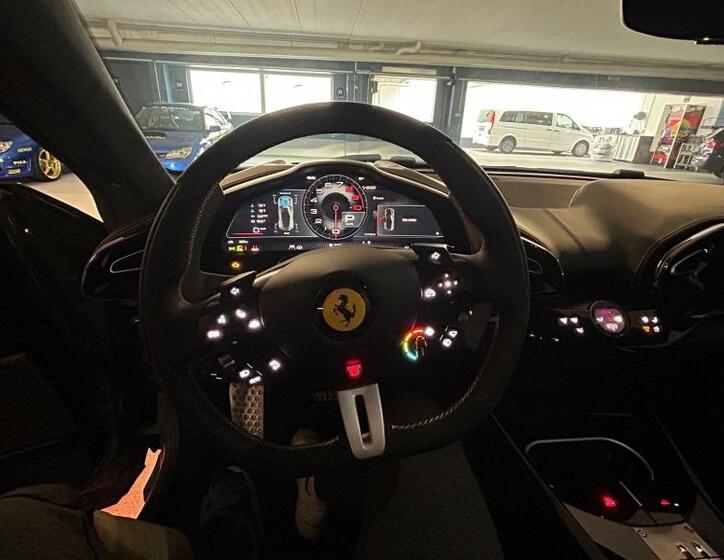 Ferrari Purosangue 5