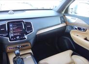 Volvo XC90 22