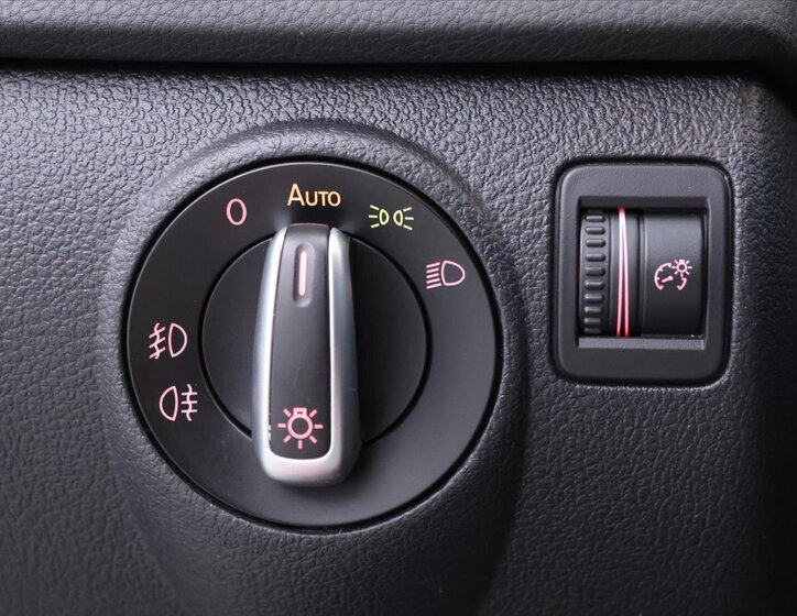 Volkswagen Tiguan SUV 2,0 l 103 kw