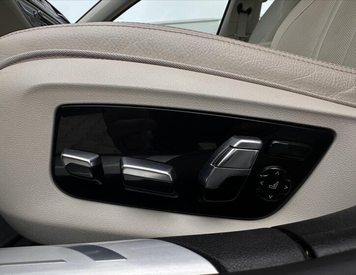BMW Řada 7 20