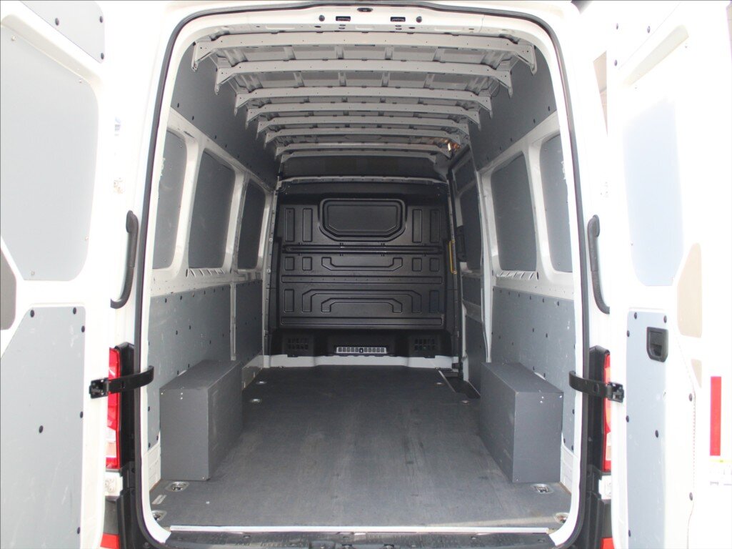 Volkswagen Crafter Skříň 2,0 l 103 kw