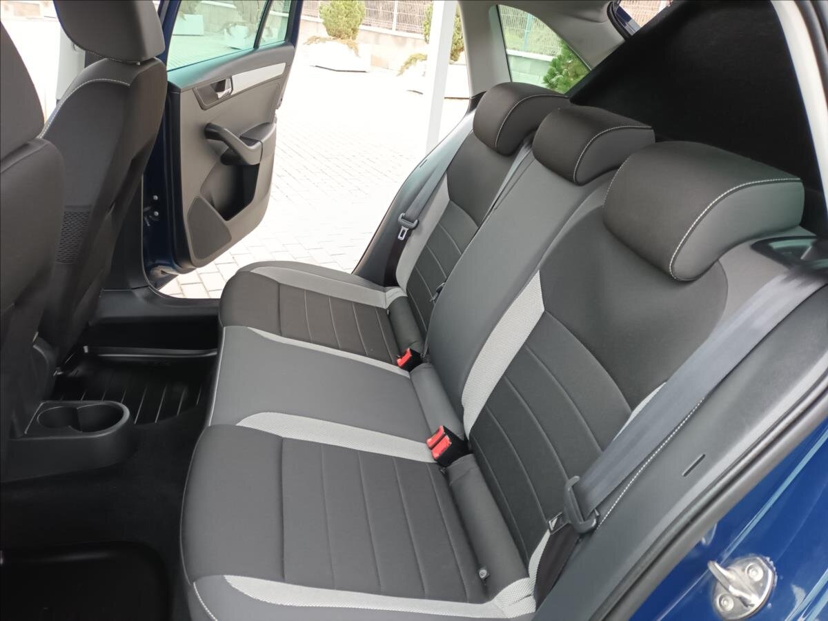 Škoda Rapid Hatchback 999,0 81 kw