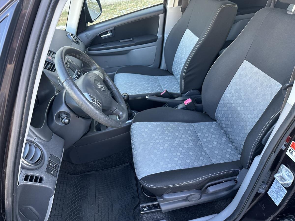 Suzuki SX4 Hatchback 1,6 l 88 kw