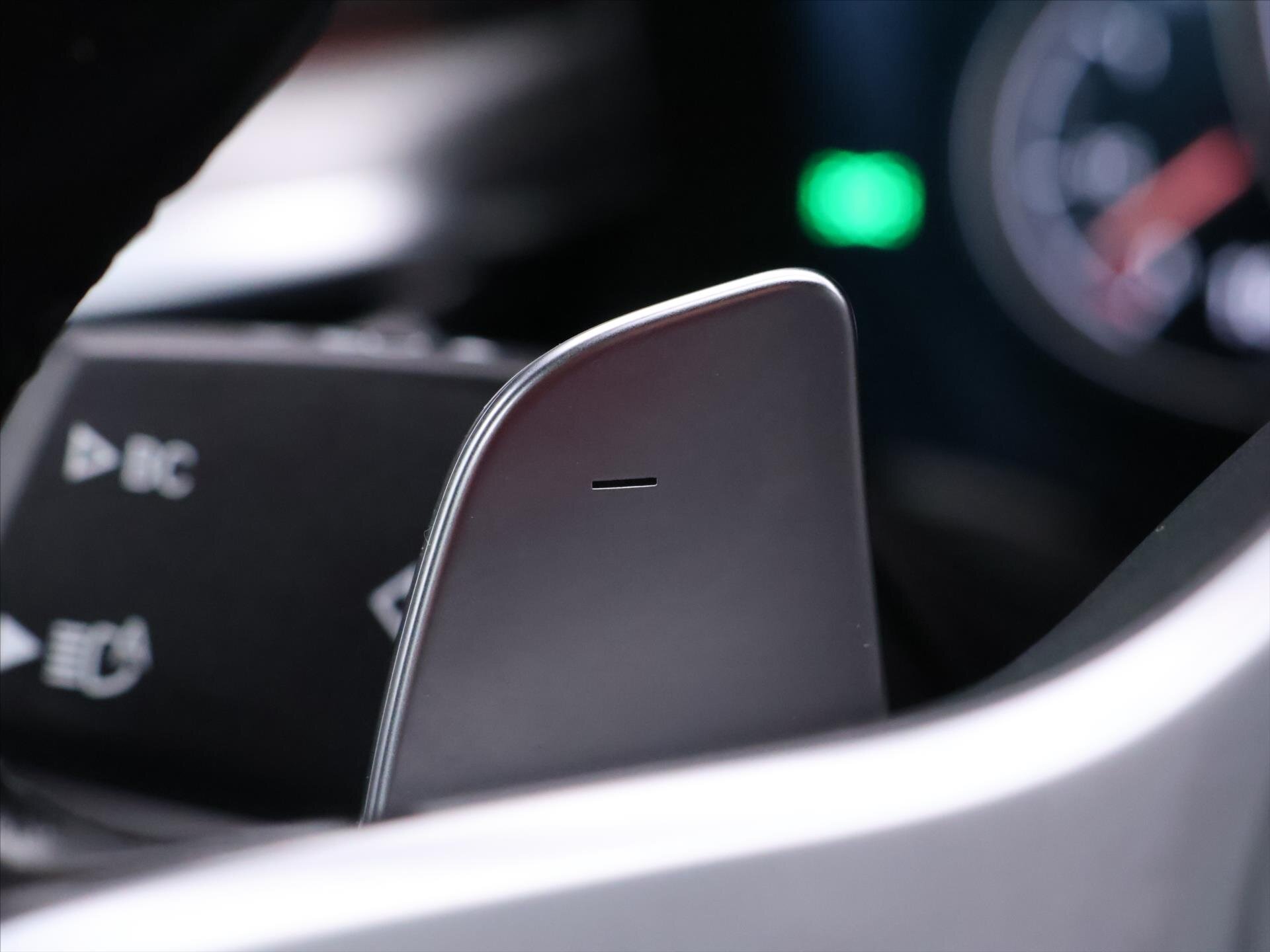 BMW Řada 5 Sedan / Limuzína 3,0 l 250 kw