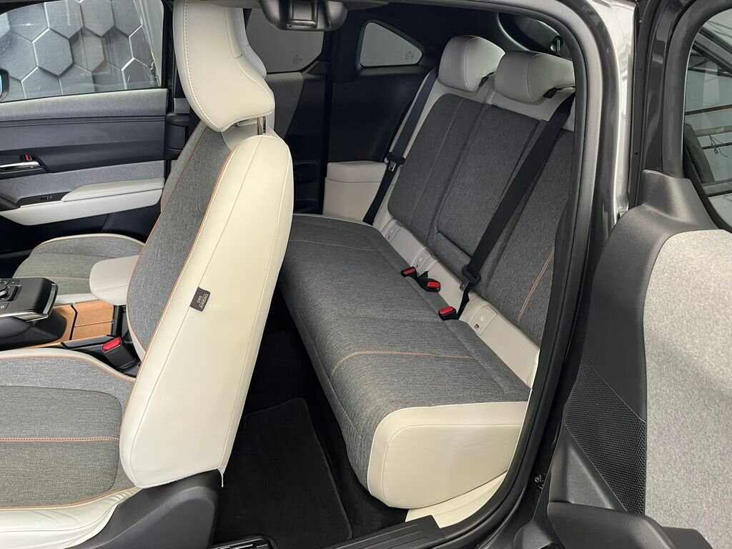 Mazda MX-30 SUV / Terénní 0,0 107 kw