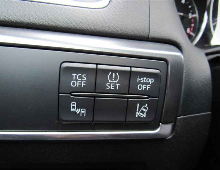 Mazda CX-5 SUV / Terénní 2,2 l 129 kw