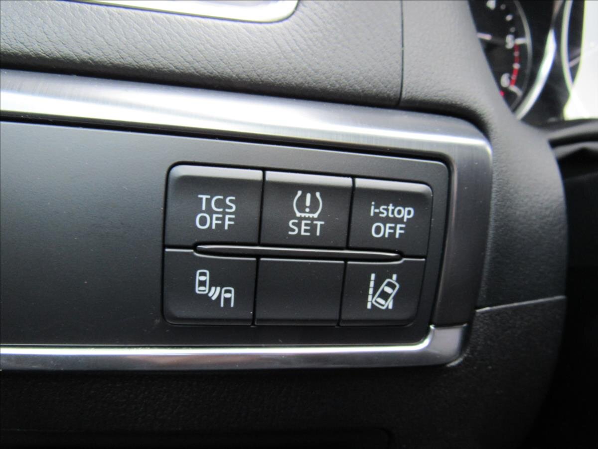 Mazda CX-5 SUV / Terénní 2,2 l 129 kw