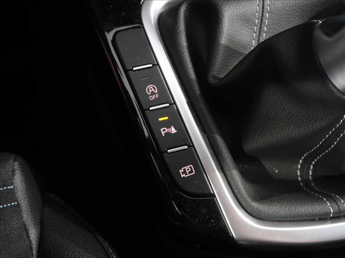 KIA Ceed Hatchback 1,5 l 103 kw