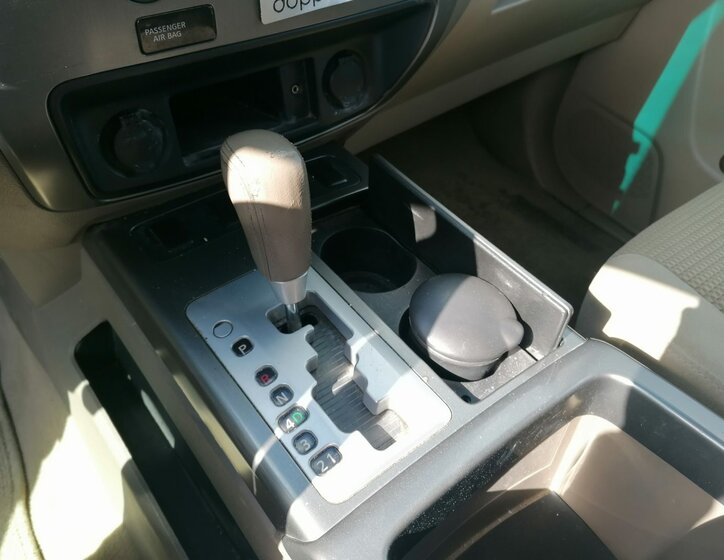 Nissan Armada SUV / Terénní 5,6 l 233 kw