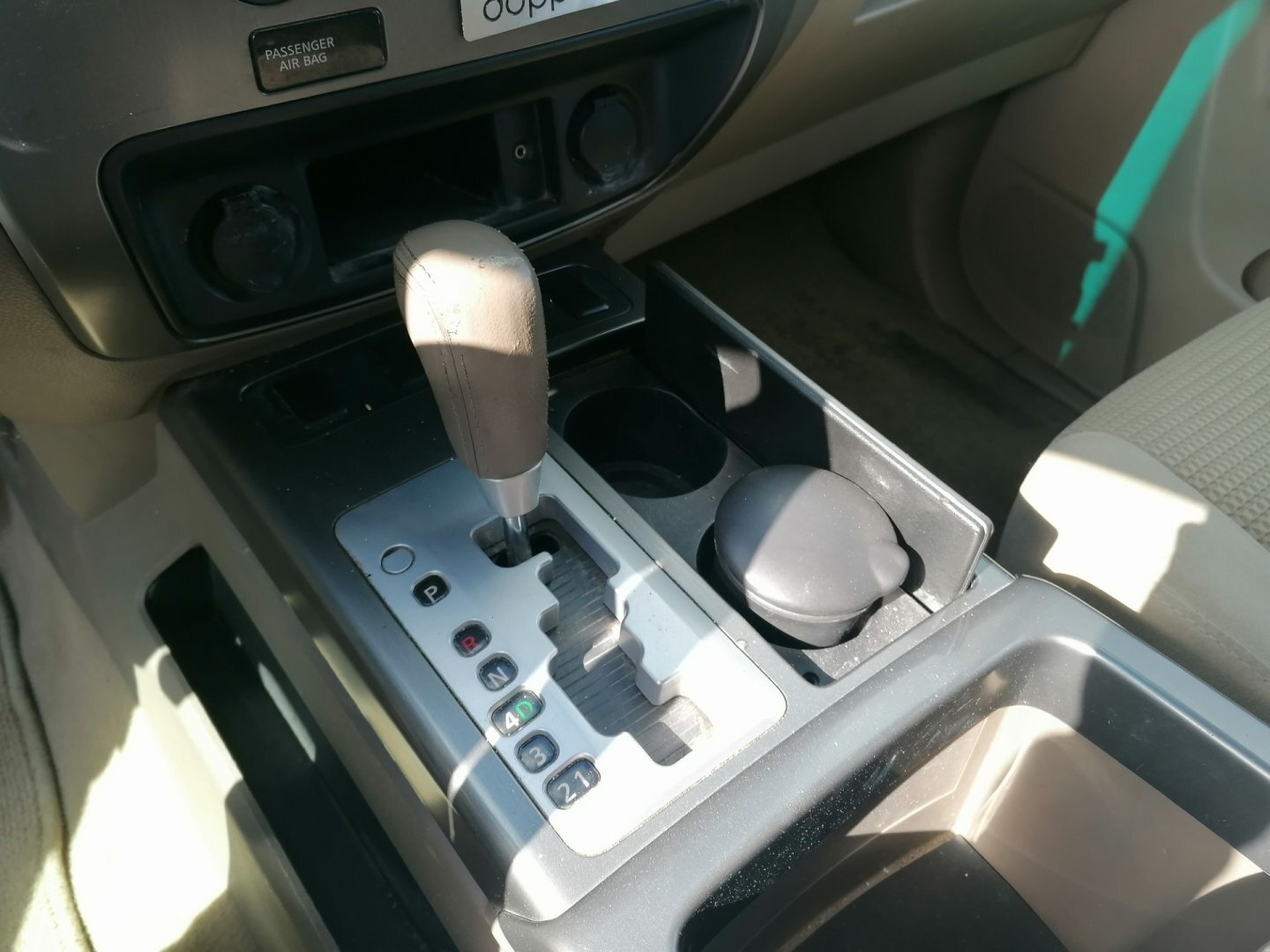 Nissan Armada SUV / Terénní 5,6 l 233 kw