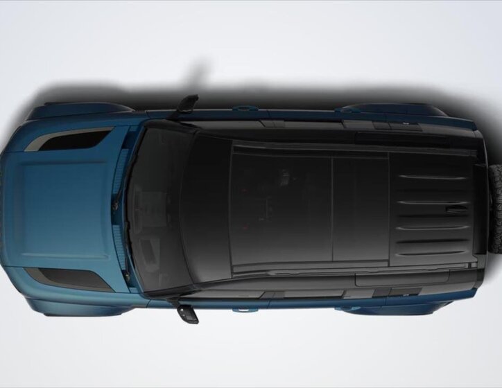 Land Rover Defender SUV 4,4 l 467 kw