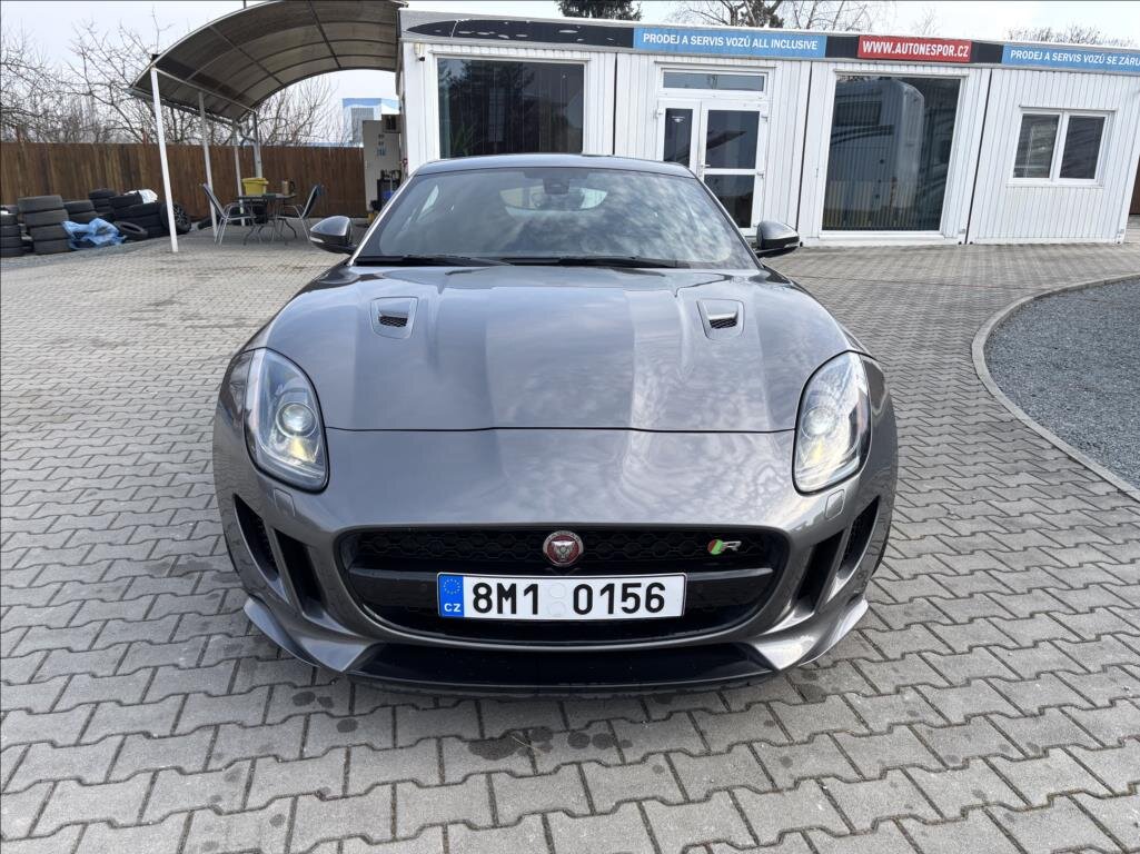 Jaguar F-Type Kupé 5,0 l 405 kw