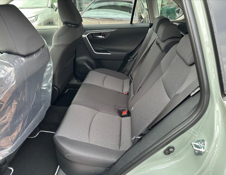 Toyota RAV4 SUV / Terénní 2,5 l 131 kw