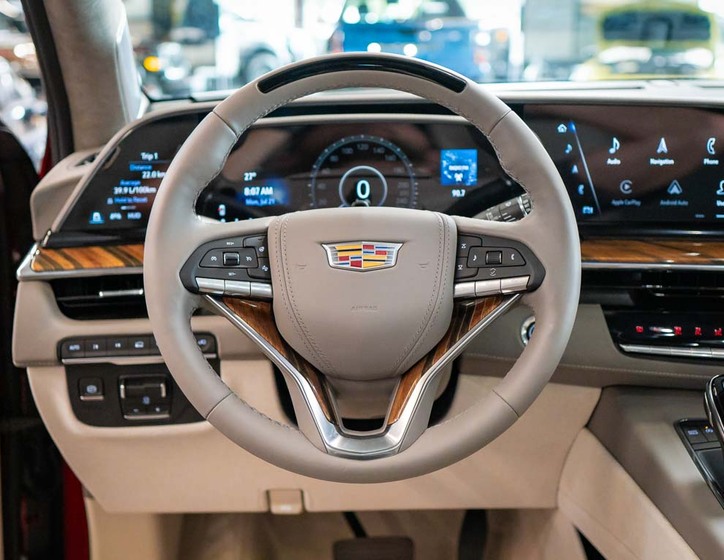 Cadillac Escalade 21