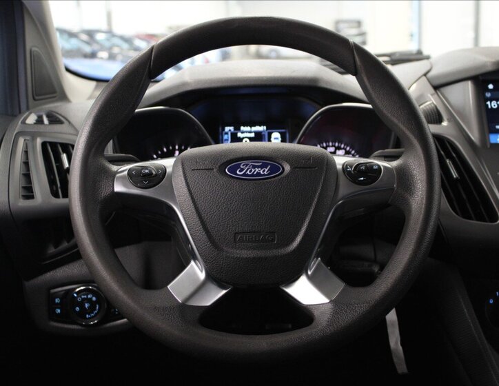 Ford Transit Connect 8