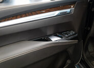 Cadillac Escalade SUV 6,2 l 313 kw