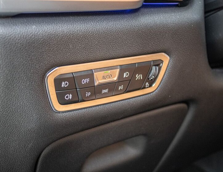 BMW X5 SUV / Terénní 3,0 l 195 kw