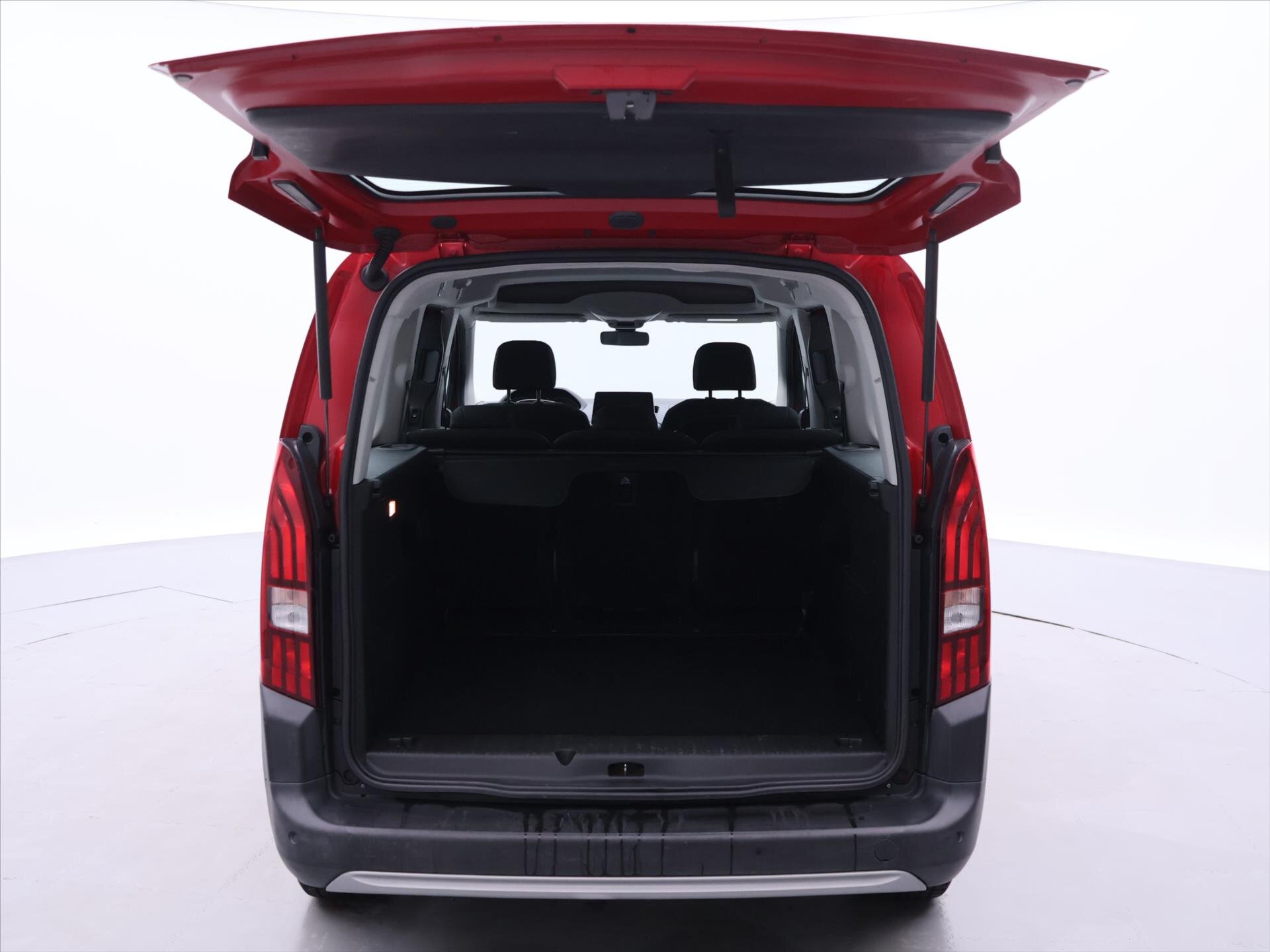 Peugeot Rifter MPV 1,5 l 96 kw