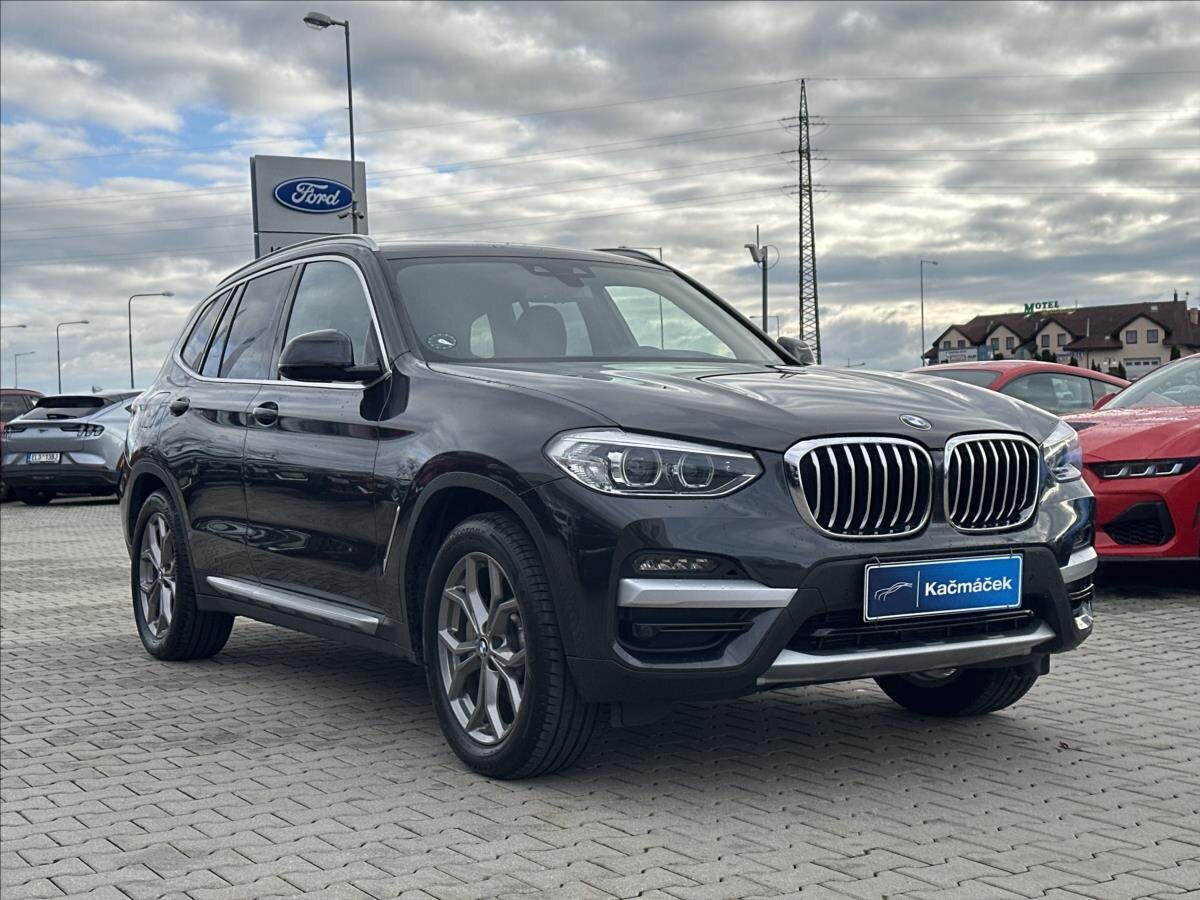 BMW X3 SUV 2,0 l 185 kw