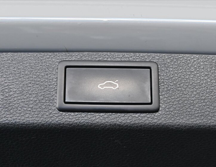 Škoda Karoq SUV 1,5 l 110 kw