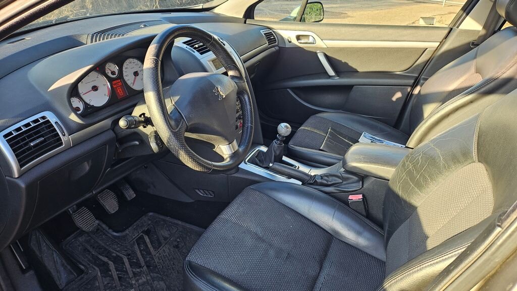 Peugeot 407 Sedan 2,0 l 100 kw