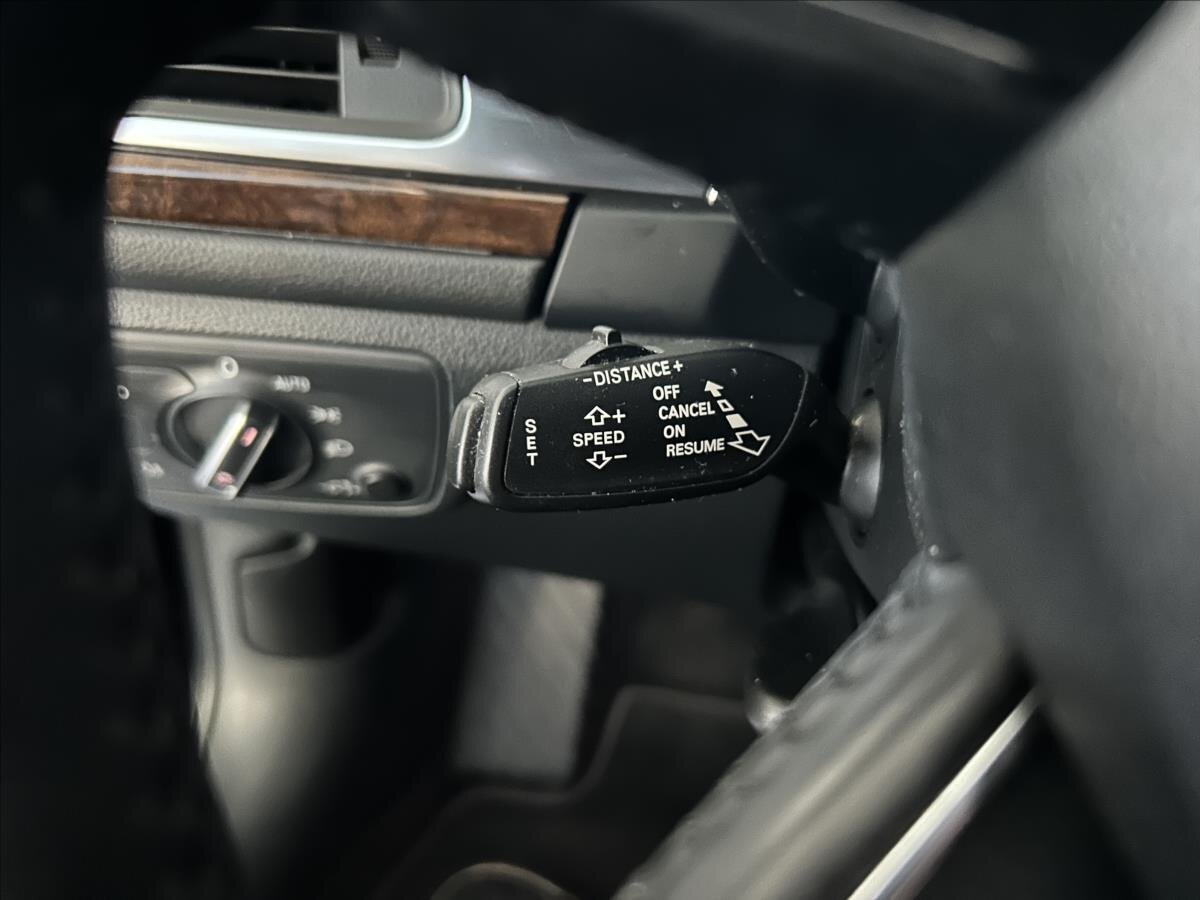 Audi A6 Sedan / Limuzína 3,0 l 230 kw