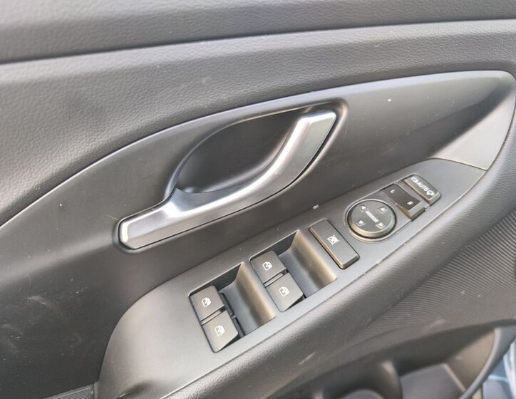 Hyundai i30 Kombi 998,0 88 kw