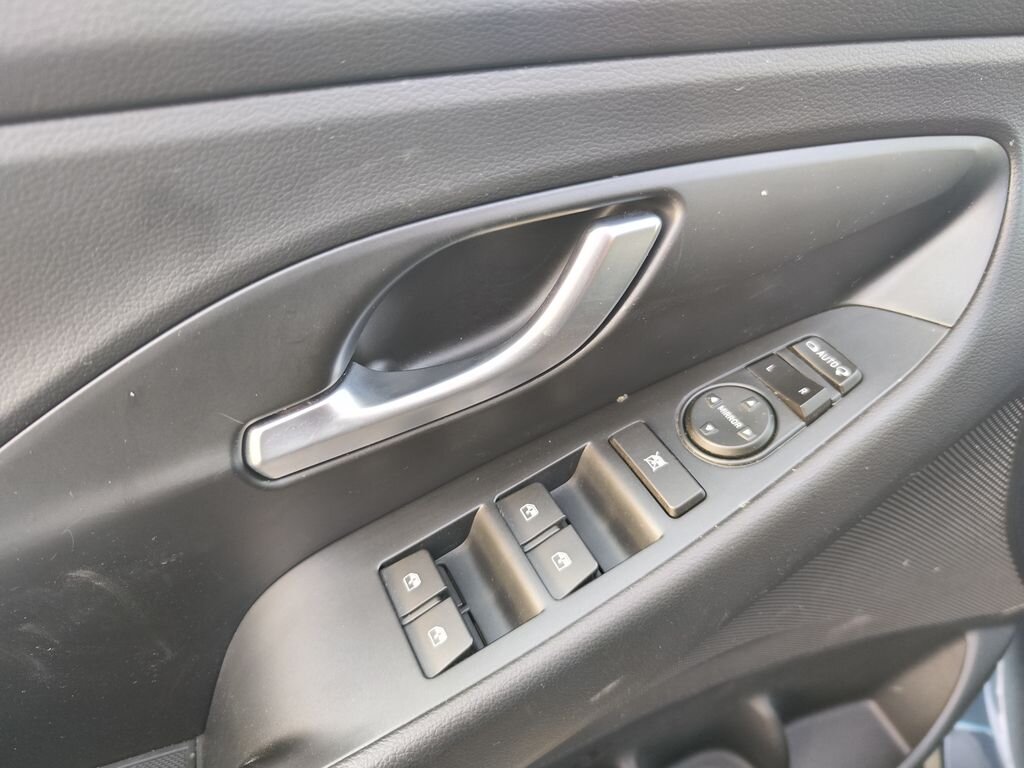 Hyundai i30 Kombi 998,0 88 kw