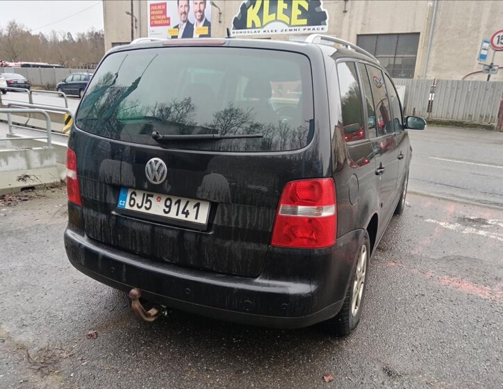 Volkswagen Touran 11