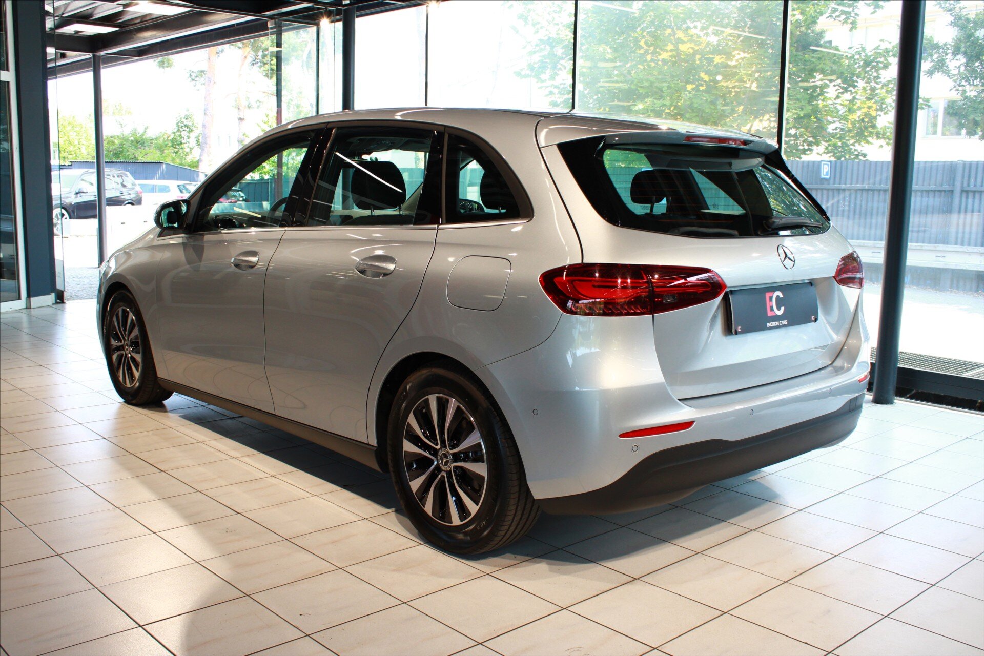 Mercedes-Benz Třídy B Hatchback 1,3 l 100 kw