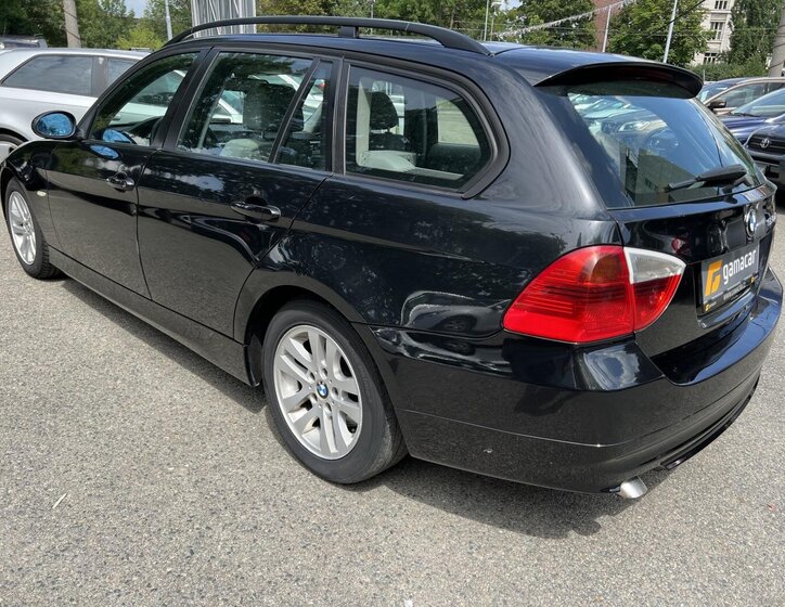 BMW Řada 3 Kombi 2,0 l 120 kw