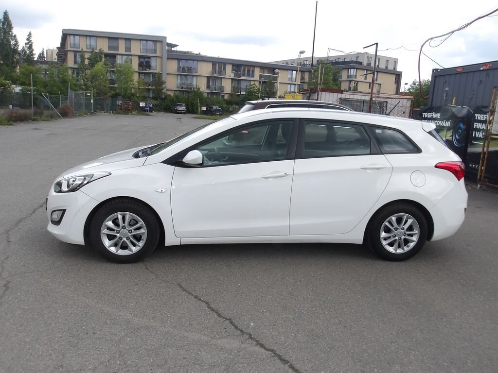 Hyundai i30 Kombi 1,6 l 88 kw