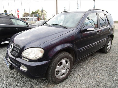 Mercedes-Benz Třídy M Kombi 2,7 l 120 kw