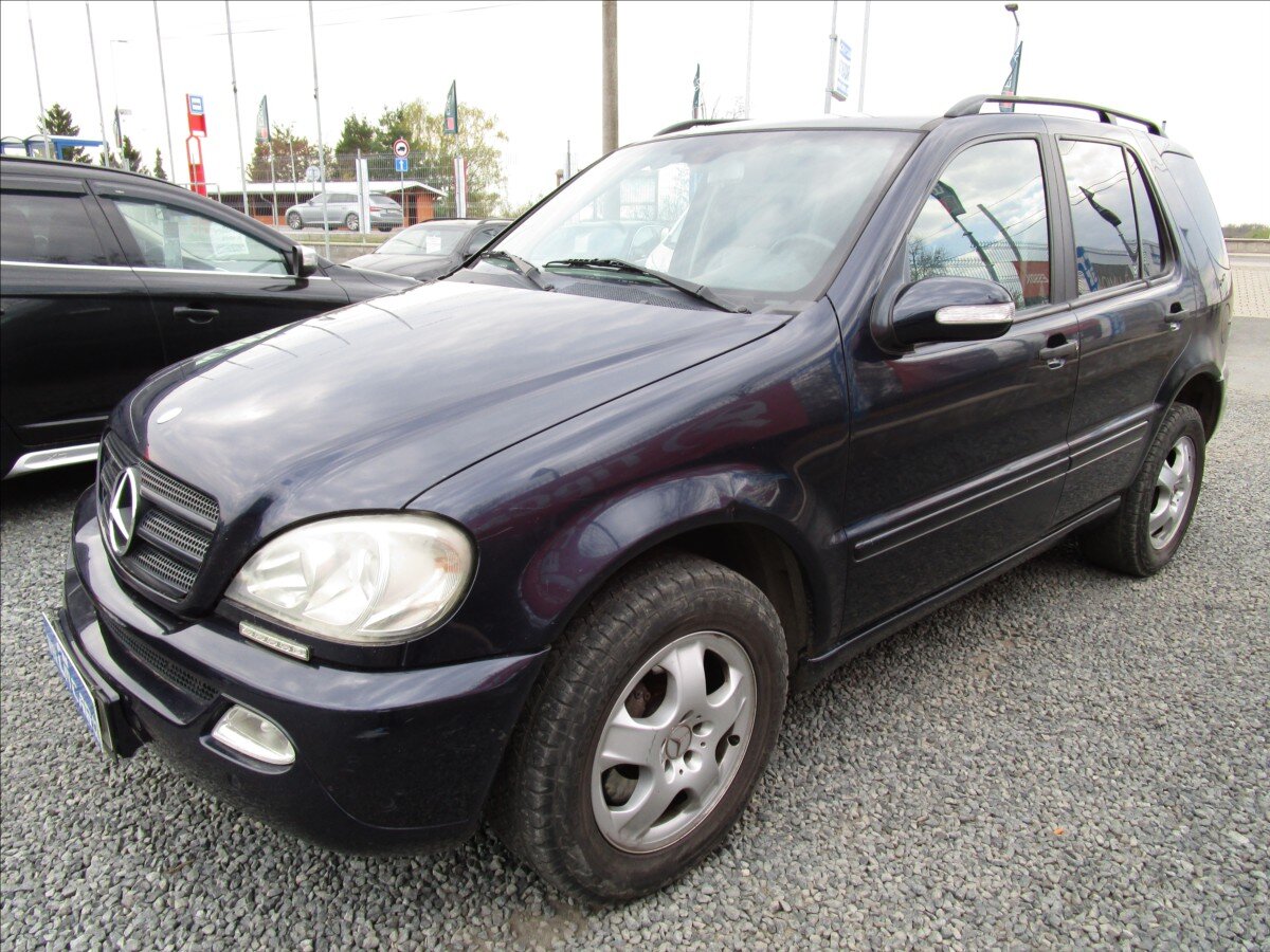 Mercedes-Benz Třídy M Kombi 2,7 l 120 kw