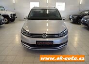 Volkswagen Touran 12